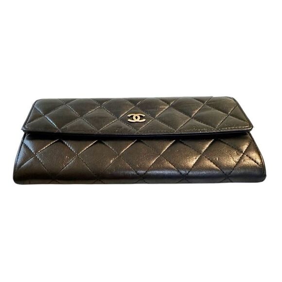 Chanel Black Quilted Leather Wallet - Picture 5 of 16